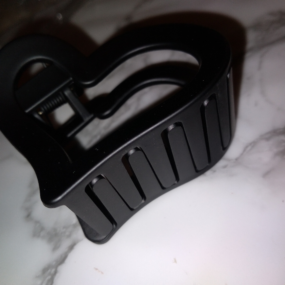Heart Hair Claws - Picture 5 of 9